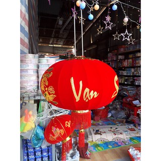 Lồng đèn đỏ treo tết