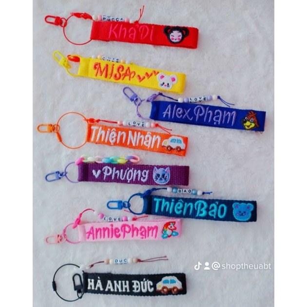 Nametag màu sắc thêu tên + hình theo yêu cầu k tính phí đổi hình
