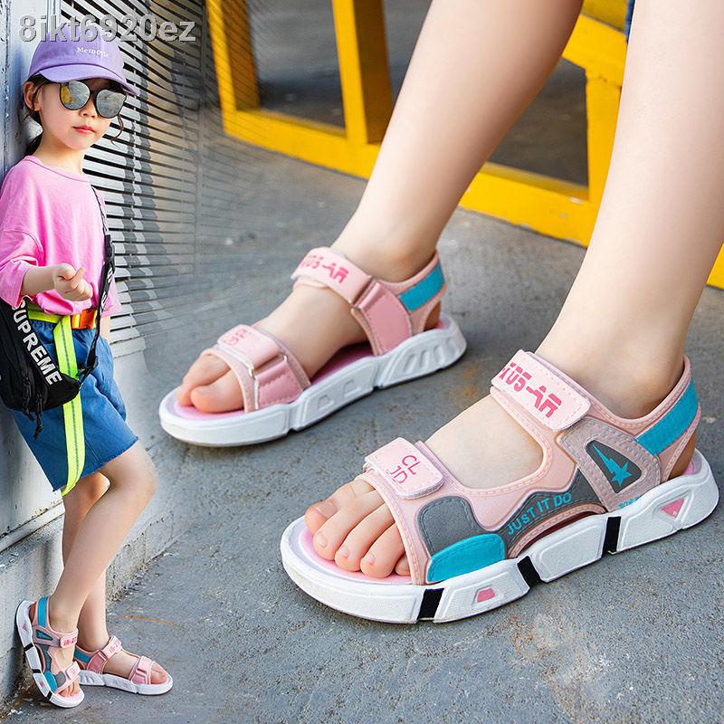 Dép nữ sinh 2021 mùa hè mới lớn trẻ em đế mềm không trơn trượt bé trai giày đi biển học tiểu màu đỏ lưới