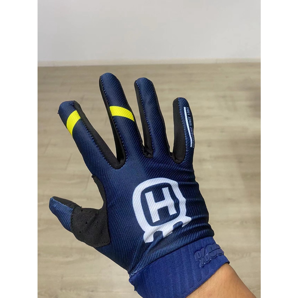 Găng Tay Chạy Xe Đạp Husqvarna Cao Cấp Có Thể Chạm Màn Hình Cảm Ứng Size S-XL