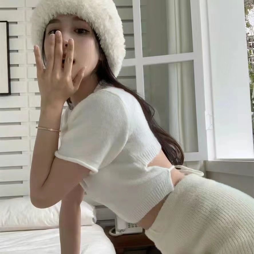COZOK Áo Croptop Dệt Kim Tay Ngắn Thiết Kế Hở Lưng Quyến Rũ