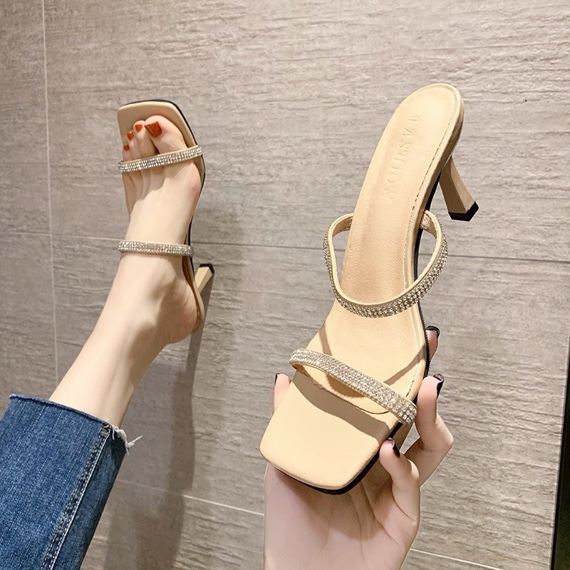 Guốc nữ bản 2 quai đính đá gót nhọn cao 7cm mã 678