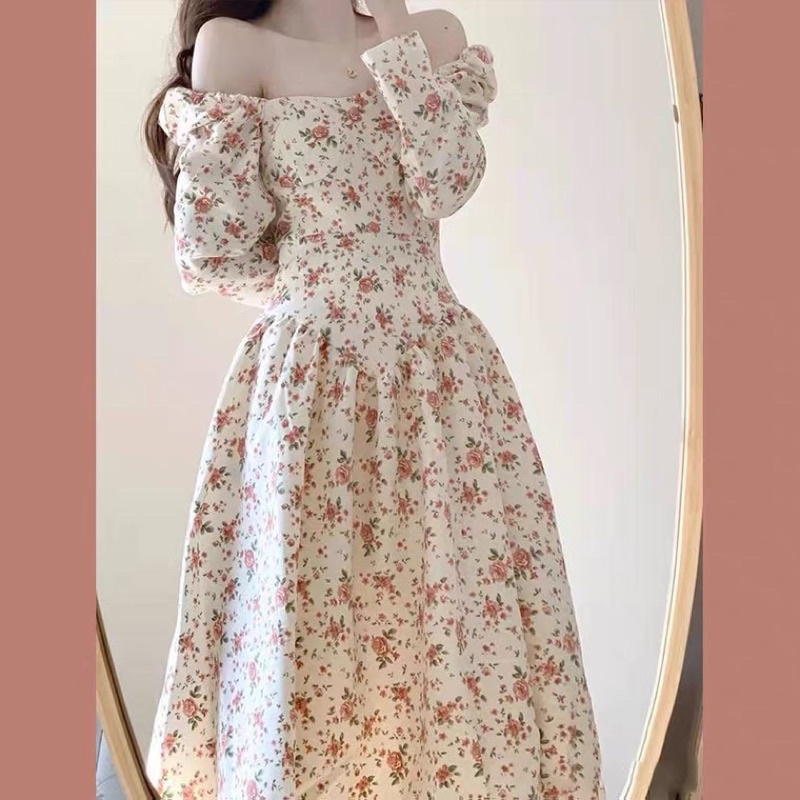 Váy hoa nhí trễ vai dáng xòe, hoa vintage, Váy hoa vintage cổ vuông