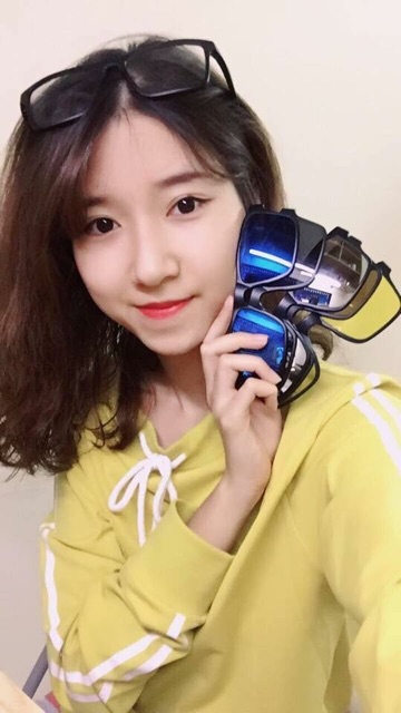 Gọng kính cận 5 màu thay đổi phom vuông cong ôm mặt | BigBuy360 - bigbuy360.vn