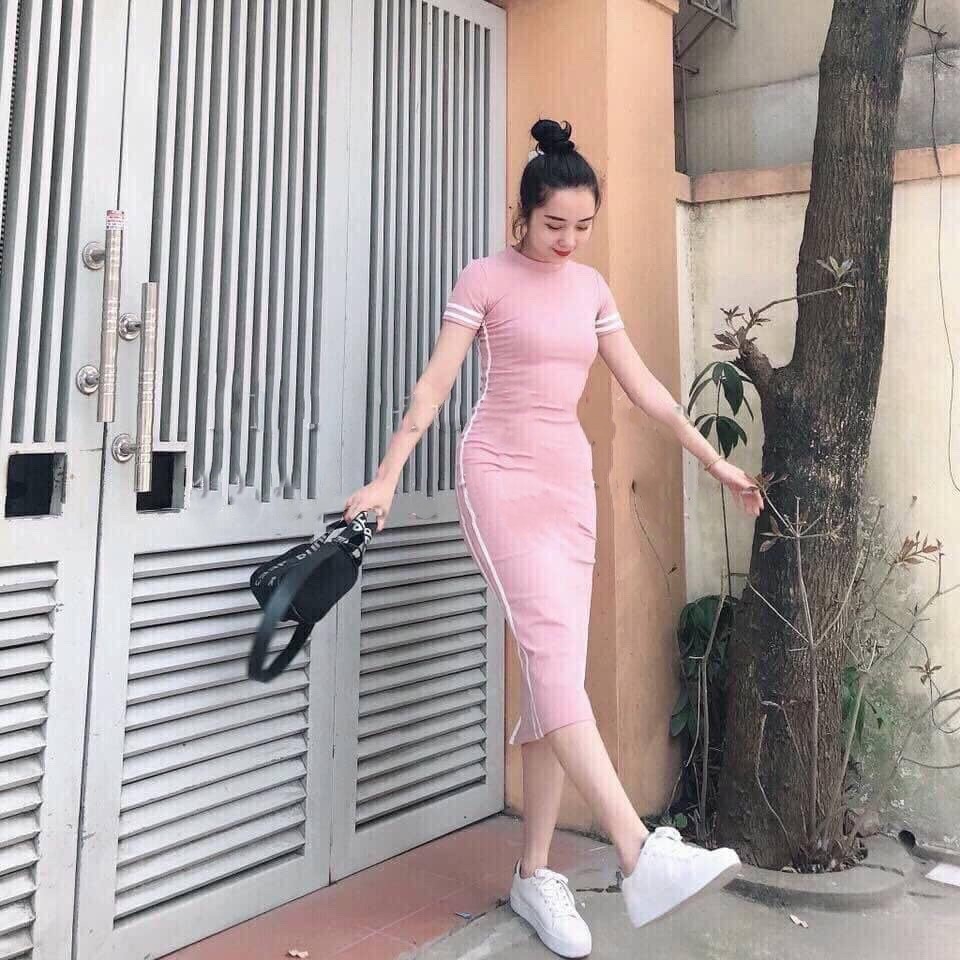 Đầm Body Viền Sọc Trắng Xẻ Đùi - LH14