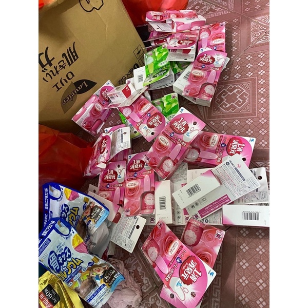Nhỏ bồn cầu Nhật