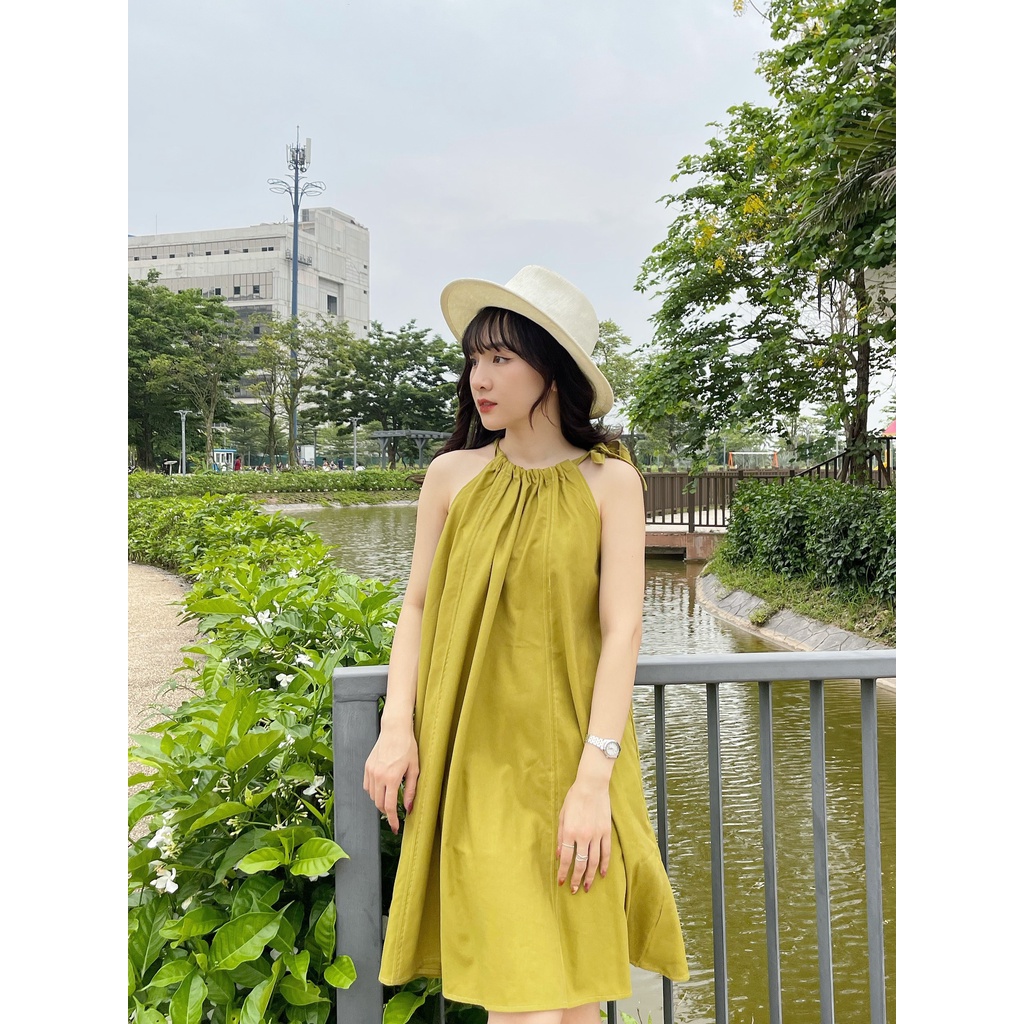 [SẴN/VIDEO] Váy yếm buộc cổ siêu xinh dễ mặc đi chơi đi biển