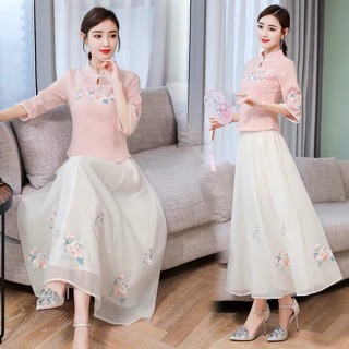 Sườn xám cách tân phối 3 màu lựa chọn