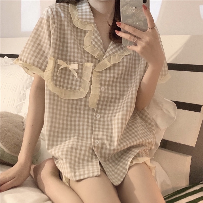 Bộ ngủ pijama nữ ngắn tay kẻ caro tay bèo công chúa | BigBuy360 - bigbuy360.vn