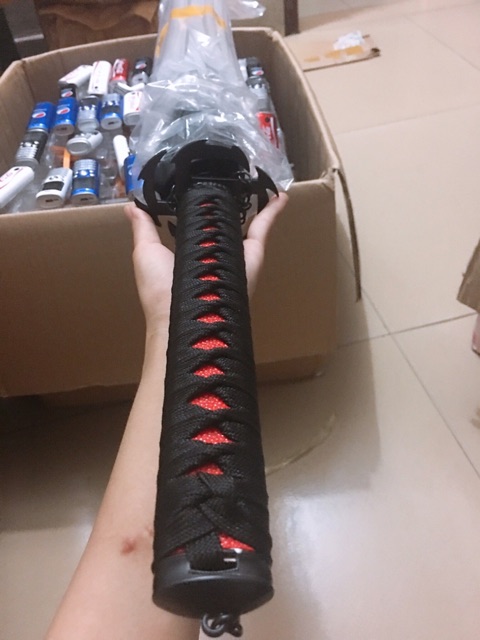 Ô dù che nắng mưa độc lạ cán có dây xích