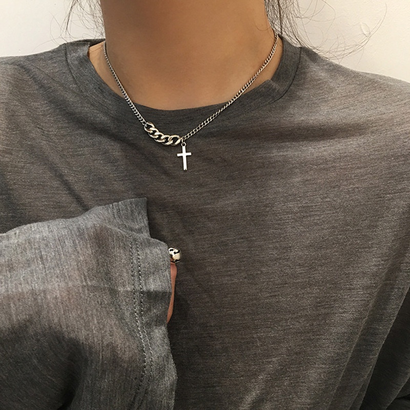 Vòng Cổ Dây Xích Ngắn Mặt Thánh Giá Màu Đỏ Sáng Đơn Giản Sang Trọng Phong Cách Hàn Quốc Cho Nữ
