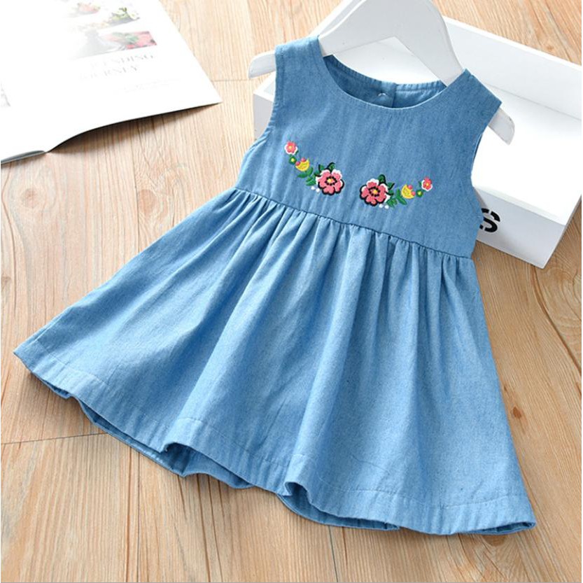 Váy đầm bé gái vải denim thêu hoa phong cách Hàn Quốc mẫu mới mùa hè 2022