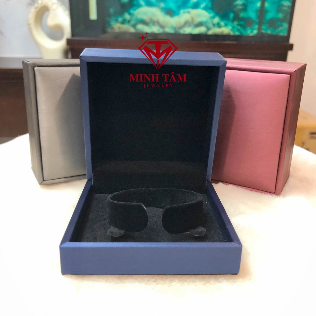 Hộp đựng vòng tay nắp mở lụa cao cấp lót nhung đen-Minh Tâm Jewelry