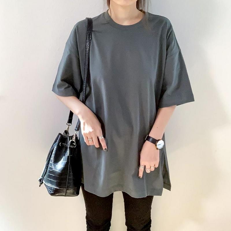 Áo thun trơn xẻ tà