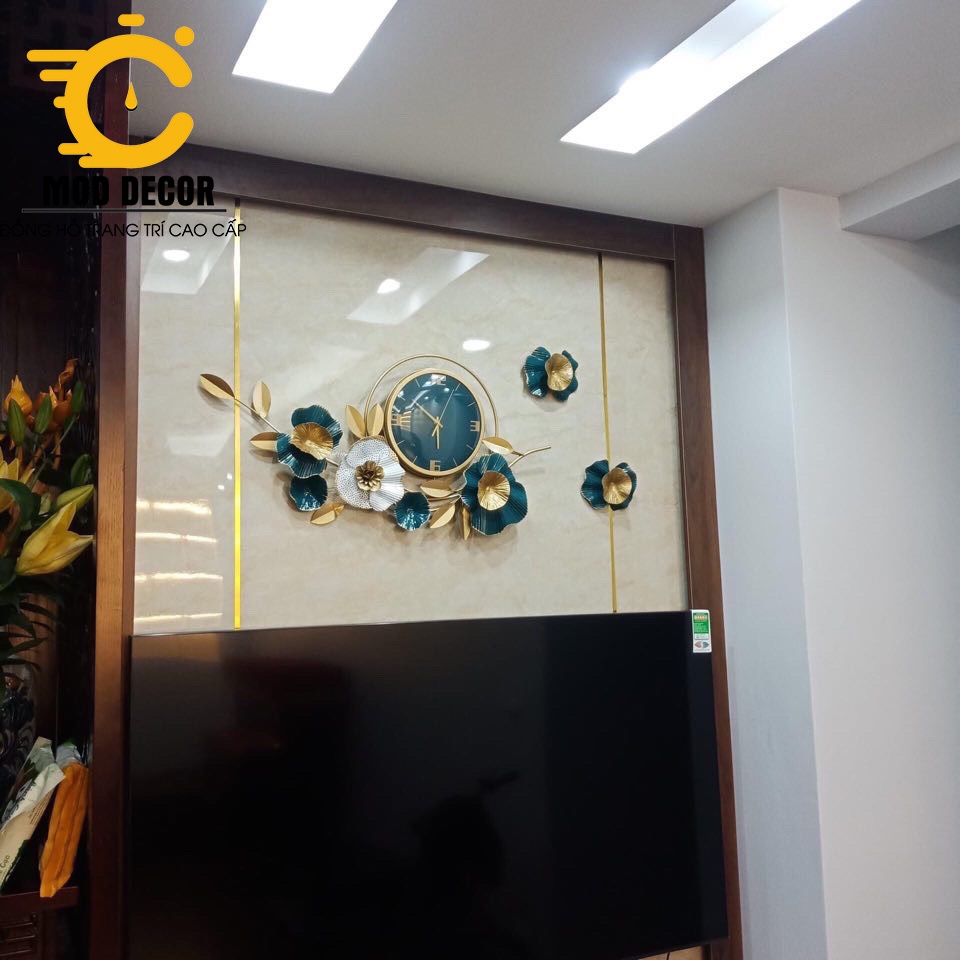 Đồng Hồ Treo Tường Trang Trí decor cành hoa mai sang trọng 2106X