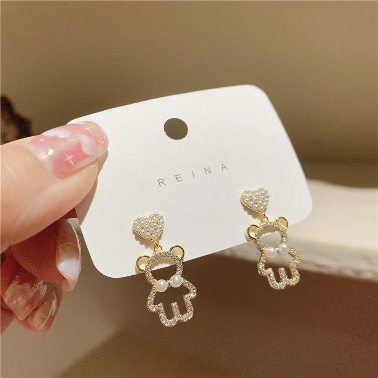 Khuyên Tai Hình Gấu Đính Ngọc Trai Xinh Xắn