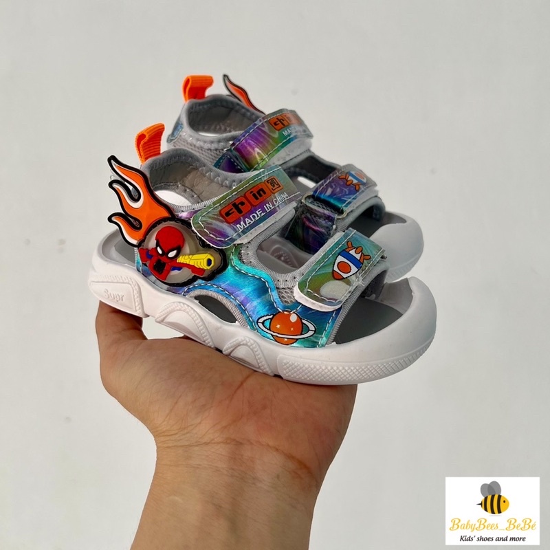 Sandal spider man cho bé trai siêu đẹp- dép quai hậu có đèn người nhện bay vào vũ trụ cho bé, sz 21 - 26, 831