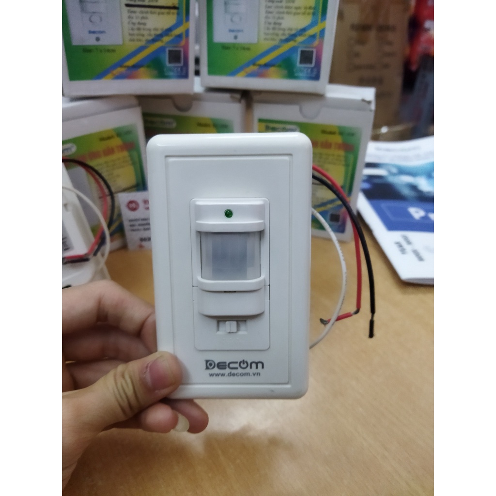 Công tắc cảm biến hồng ngoại lắp đèn cầu thang Decom-DC.03 cam kết chính hãng có bảo hành