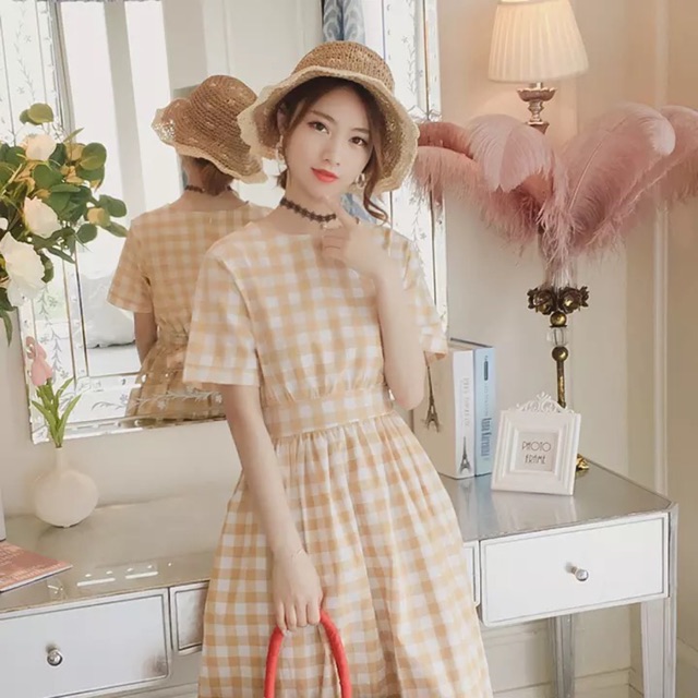 Váy kẻ