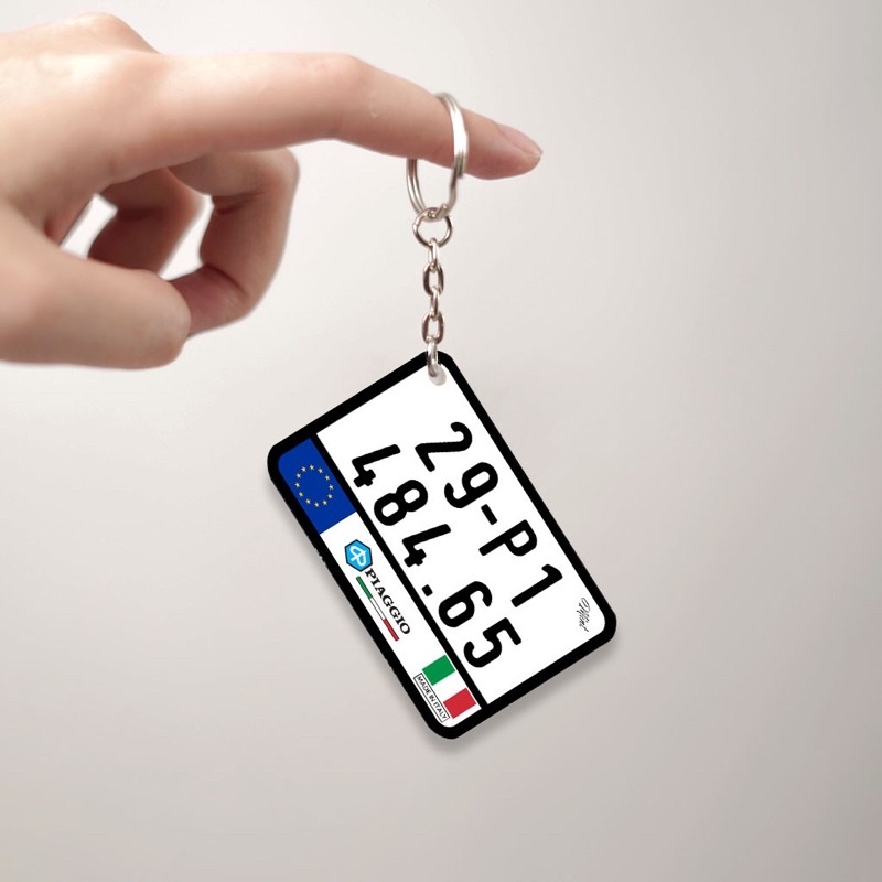 Móc khoá mica in biển số xe theo yêu cầu