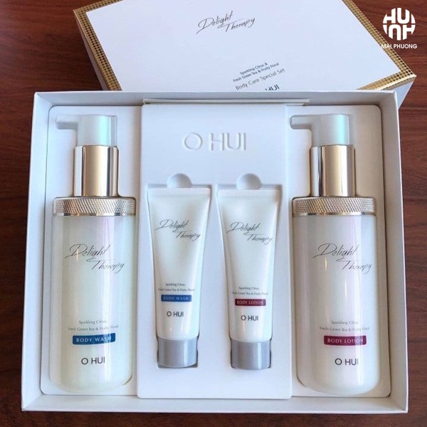Bộ Sữa Tắm Sữa Dưỡng Thể Cho Làn Da Trắng Sáng Như Mong Đợi Ohui Delight Therapy Body Special Set 4pcs