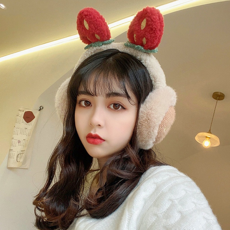 Chụp Tai Giữ Ấm Hình Quả Dâu 3D Bằng Lông Nhung Dễ Thương Xinh Xắn