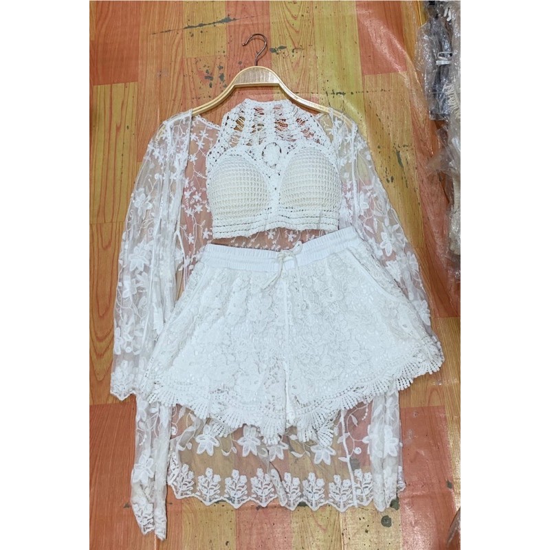 set biển - set 3 món - bra cổ yếm + quần ren hoa đều + choàng ren hoa nhỏ (có tách rời)