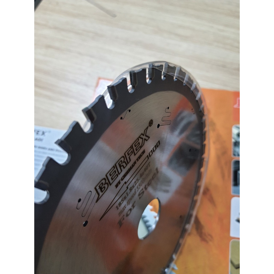 Lưỡi cưa cắt sắt tua nhanh hiệu BERFEX 185*1.8*25.4*40Z