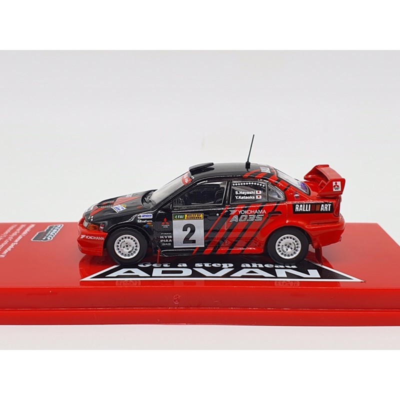 Xe Mô Hình Mitsubishi Lance Evolution VI Winner Rally of Canberra 1999 1:64 Tarmac Works (Đỏ Advan)