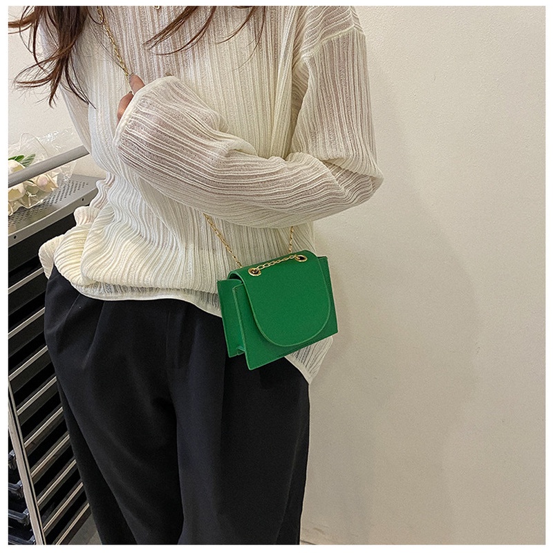 Túi Đeo Chéo Họa Tiết Dập Nổi Đơn Giản Mẫu Mới 2022 NB00354