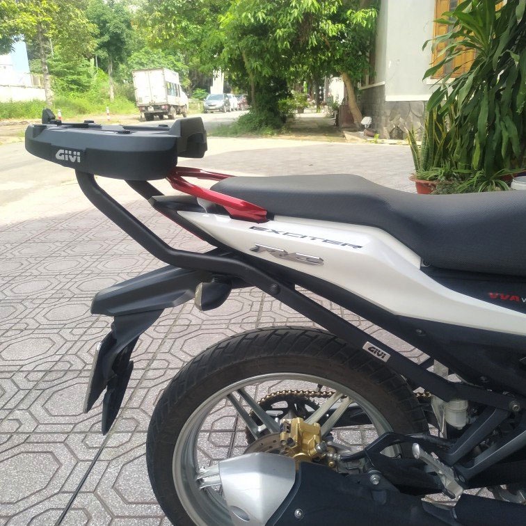 Baga sau Givi HRX Exciter 155, Ex 155. Y16ZR tặng kèm đế gắn thùng Givi M7MN-S chính hãng