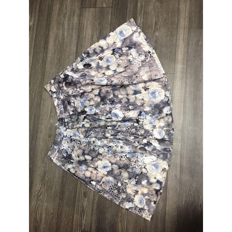 Thanh lý đầm chân váy đẹp hàng sịn