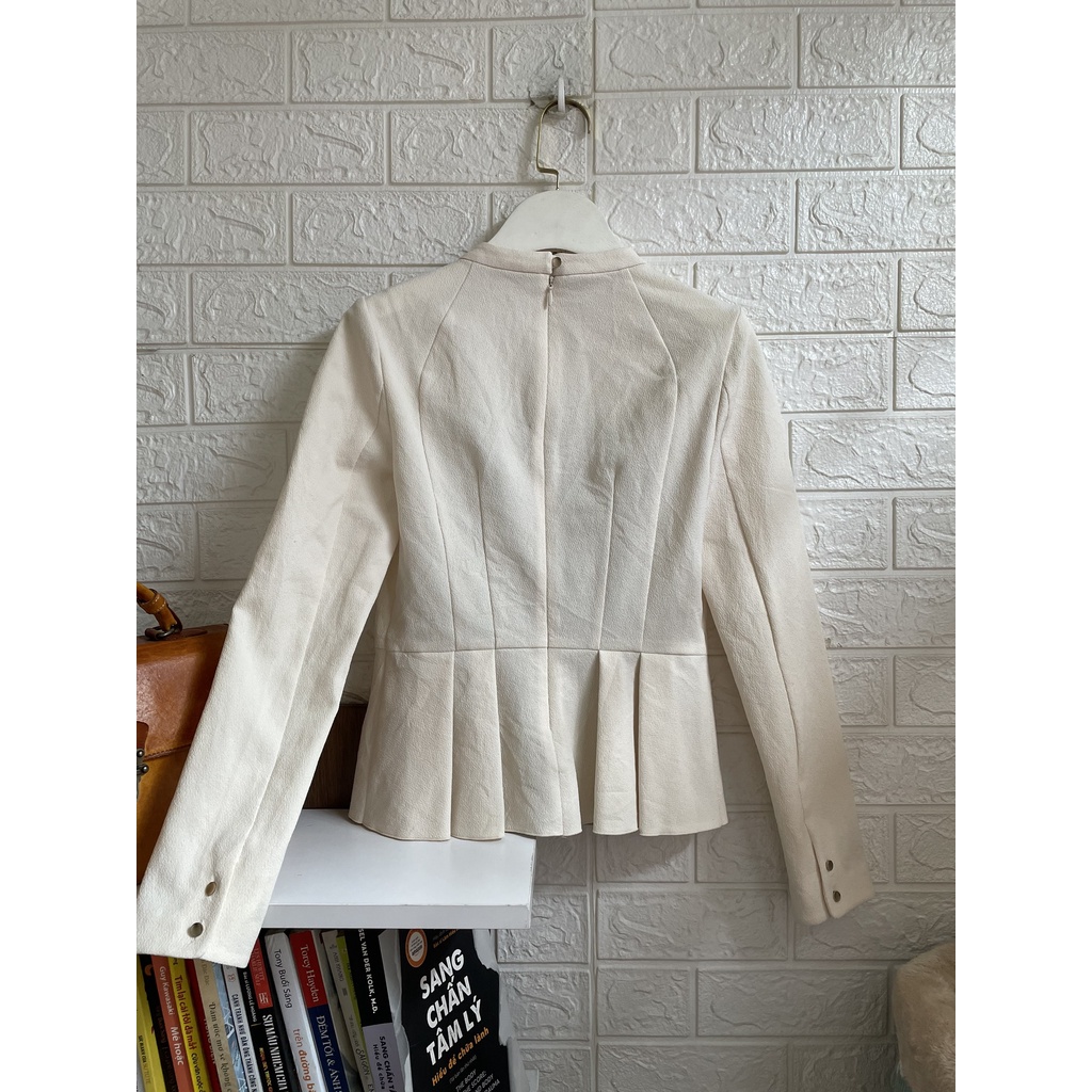 Áo phối dáng peplum