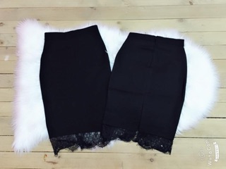 Chân váy phối ren