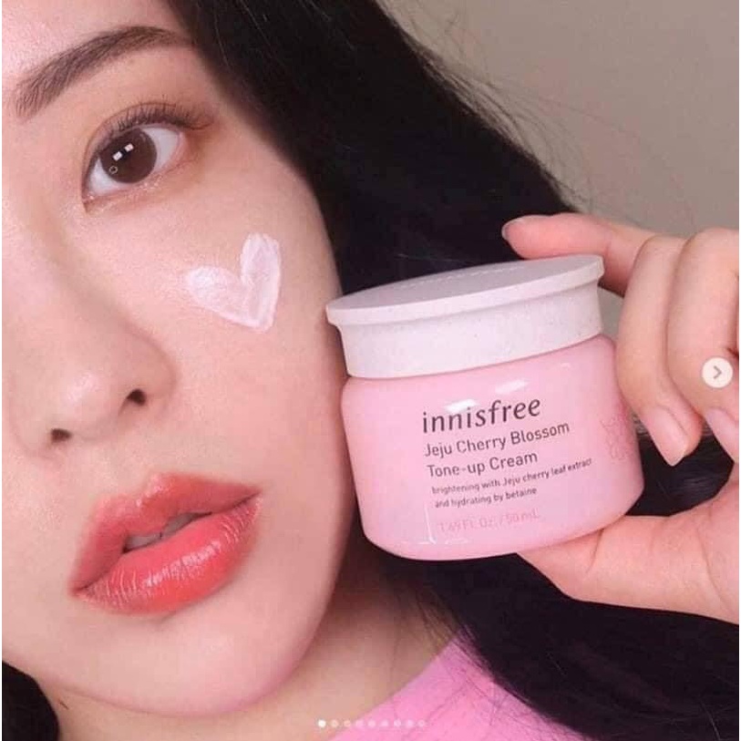 Kem Dưỡng Ẩm Trắng Da Innisfree Jeju Cherry Blossom Jelly Cream - 50ml