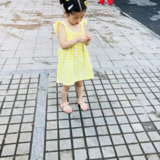 Combo váy kẻ