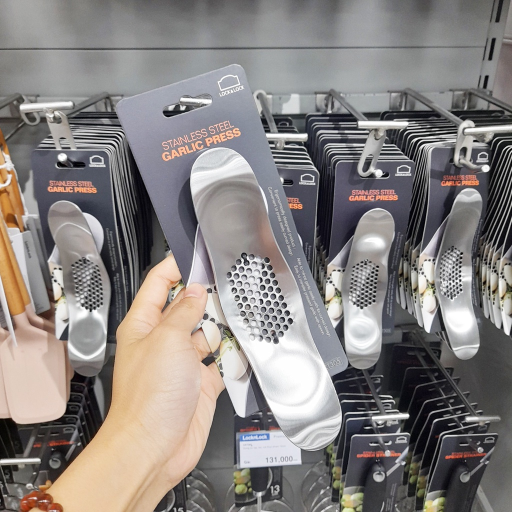 Dụng cụ ép tỏi Inox 304 Lock&amp;lock CKT305