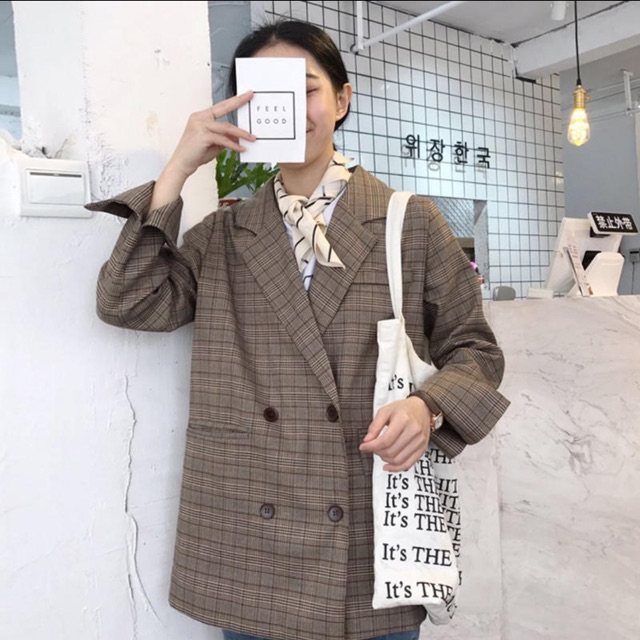 Áo blazer kẻ gỗ