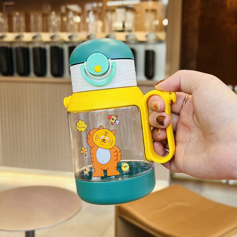 Bình Nước 500ml Cho Các Bé Có Tay Cầm Dây Đeo Tặng Kèm Sticker