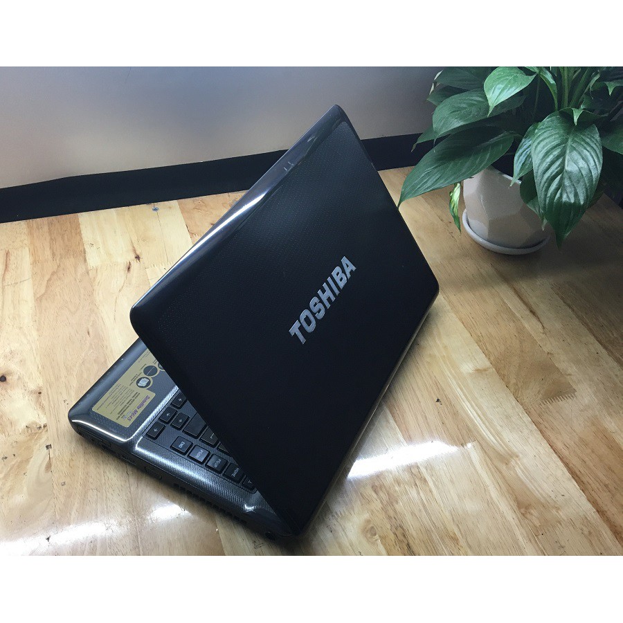 Laptop Toshiba M645 Core i5 ram 4g ổ cưng 500G Nguyên Bản