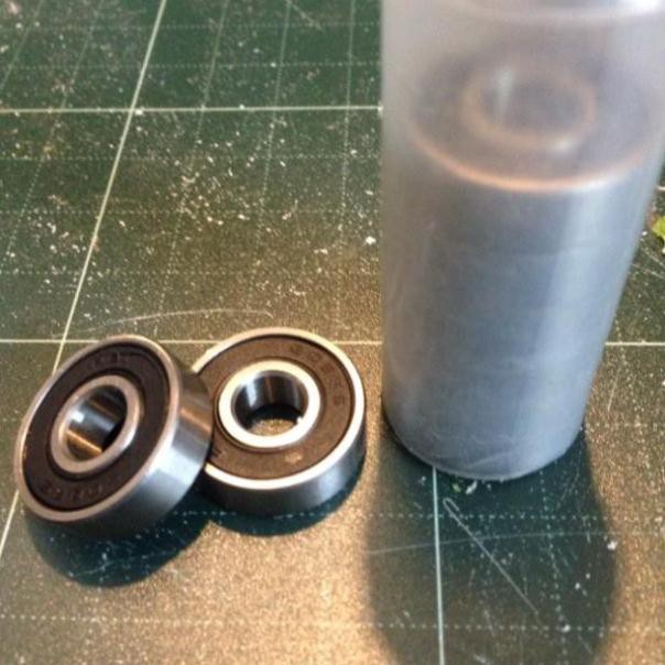 Vòng bi , bạc đạn 608 RS