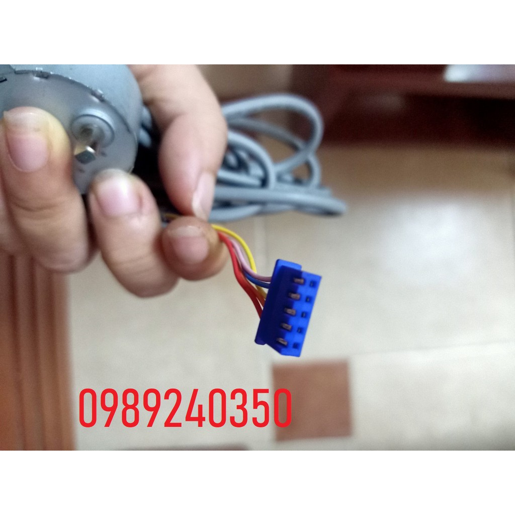 Mô tơ vẫy đảo gió điều hòa tai lệch