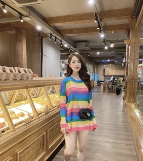 Áo len mongtoghi kẻ cầu vồng