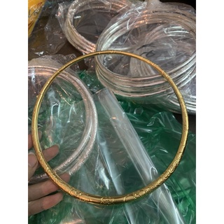 Kiềng mạ vàng