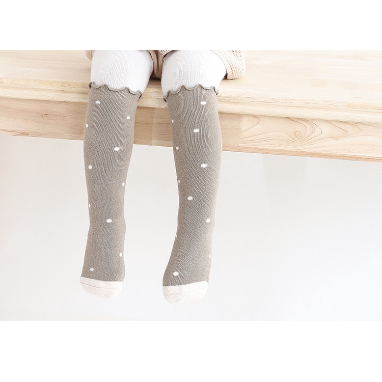 Tất/vớ đùi cổ cao chấm bi phong cách Hàn Quốc cho bé freesize chính hãng Nemo Baby