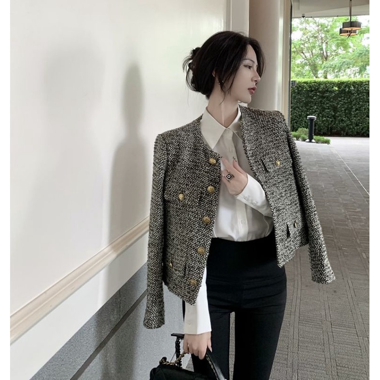 (SẴN) Áo dạ cổ tròn màu xanh rêu | BigBuy360 - bigbuy360.vn