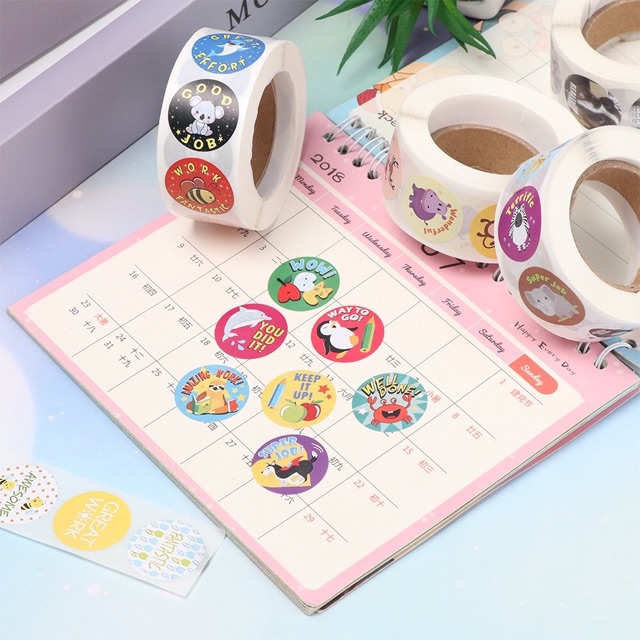 Cuộn sticker khen thưởng 500c/hình (giao ngẫu nhiên mẫu)