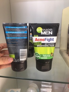 Sữa rửa mặt Garnier Men