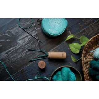 Hộp kim khâu knitter pride mindful