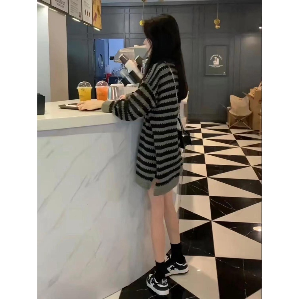 Đầm Len Tay Dài Cổ Chữ V Họa Tiết Kẻ Sọc Phong Cách Châu Âu Thời Trang Mùa Thu Mới Cho Nữ